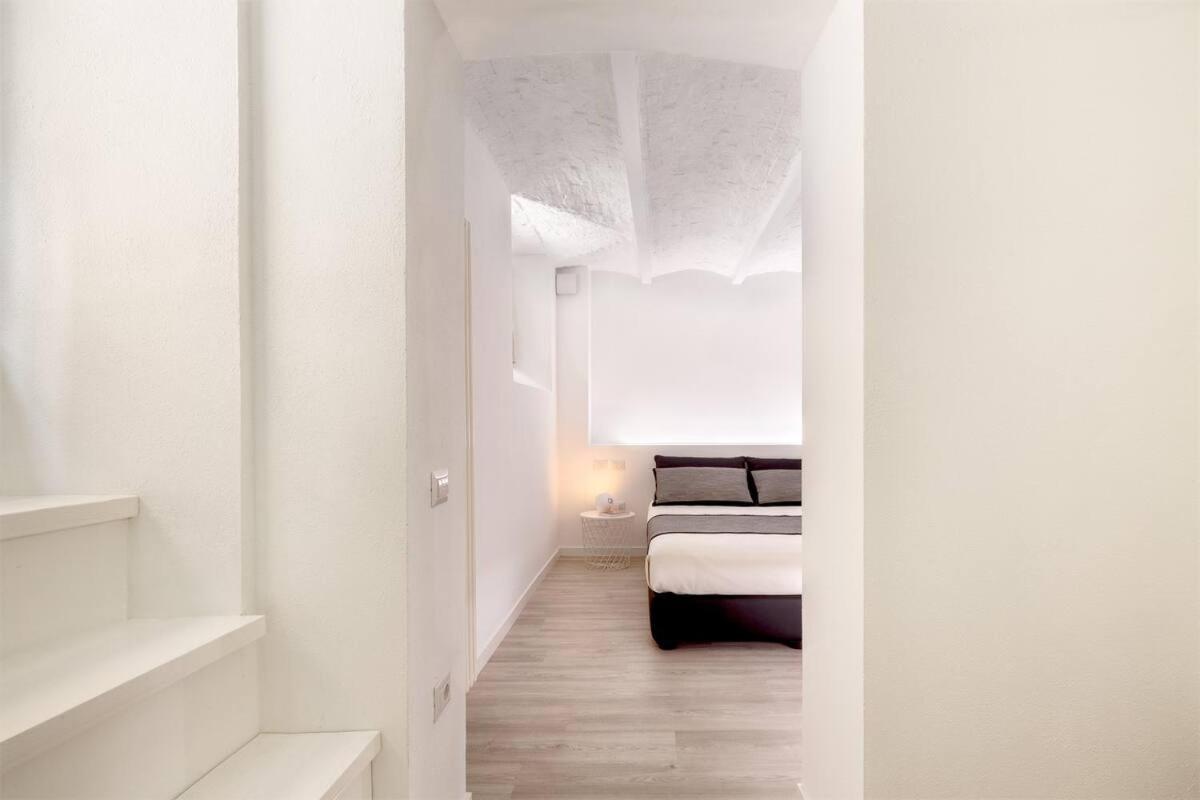 Apartment Vsg25 Nel Centro Di Cagliari Exterior foto